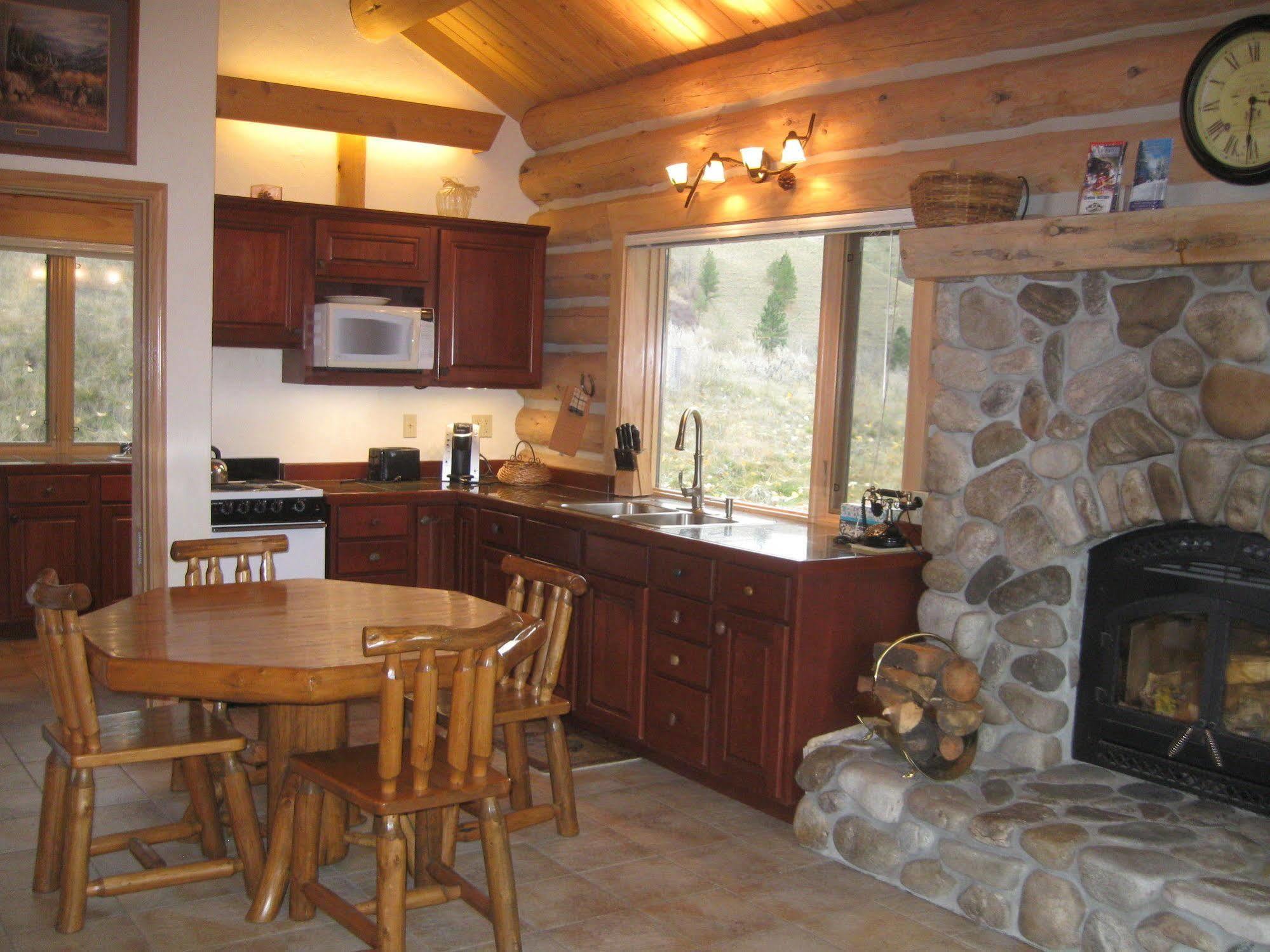 Rye Creek Lodge Darby Exterior foto